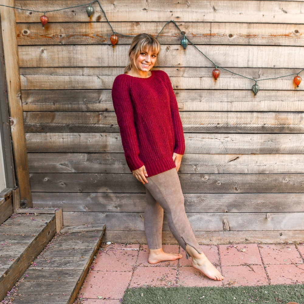 Cozy camel suede leggings with zipper ankle detail